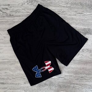 UNDER ARMOUR Boys American Flag Shorts